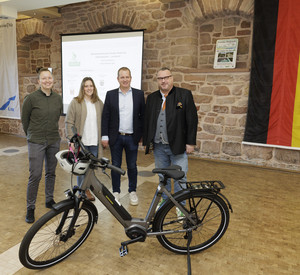 LBM Radverkehrsteam mit Staatssekretär Becht